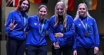 Украинские рапиристки завоевали бронзу на этапе Кубка мира