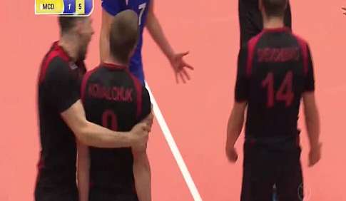 Андрей Левченко вколотил сумасшедший мяч в финале волейбольной Евролиги