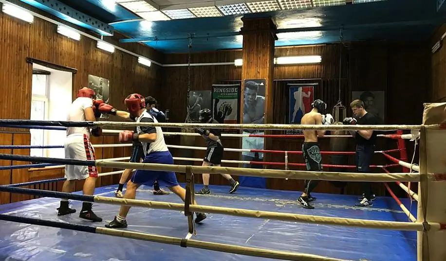 Неизвестные пытаются захватить киевский клуб бокса
