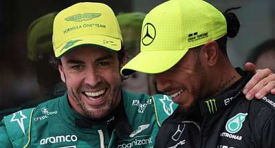Алонсо назвав перехід Хемілтона до Ferrari сюрпризом