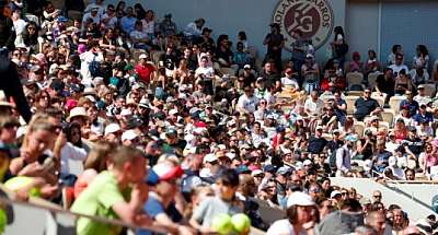 Организаторы Roland Garros запретили болельщикам употреблять алкоголь на трибунах
